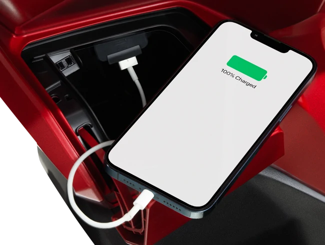 Cổng sạc USB tiện lợi cho thiết bị di động.