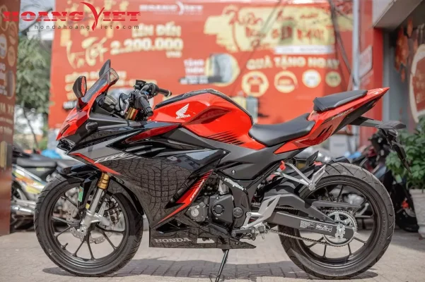 giá xe honda cbr150r