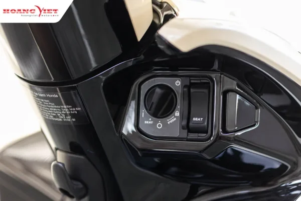 Vision 2025 tại HEAD Hoàng Việt – tiện ích Smart Key và tiết kiệm nhiên liệu