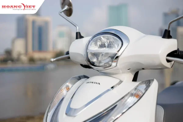 Cụm đồng hồ và đèn LED hiện đại trên SH Mode 125cc Giá Xe SH Mode Tháng 11/2024