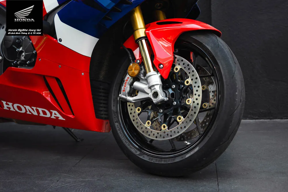 Giá Xe Honda CBR1000RR Tháng 10/2024