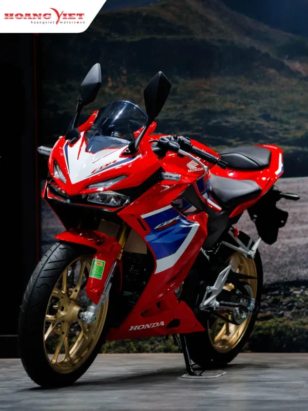 Giá CBR150R Tháng 8/2024