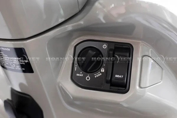 giá xe Vision tháng 01/2025