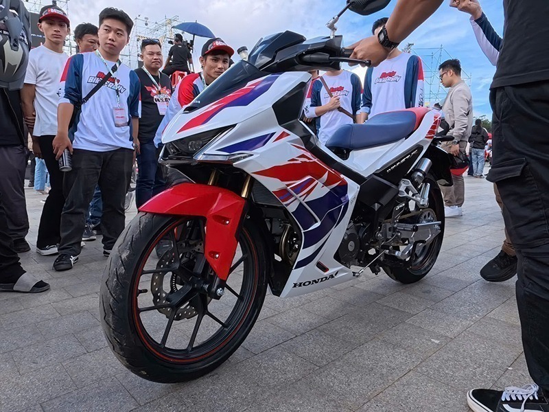 Honda Winner R 2025 Ra Mắt Giá Từ 46 Triệu Đồng