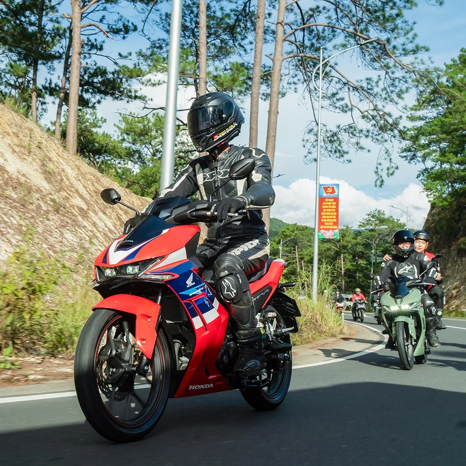 Cận cảnh thiết kế đầu xe Honda Winner R 2025 lấy cảm hứng từ superbike