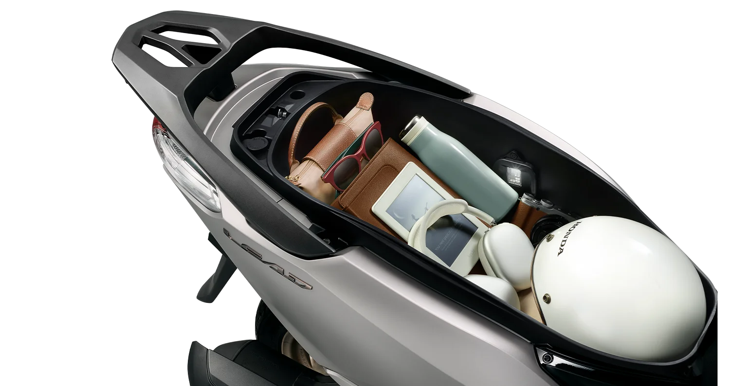 Cốp siêu rộng 37L – “Lý do lớn nhất khiến LEAD được chọn”