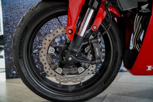 phanh abs trên CBR500R