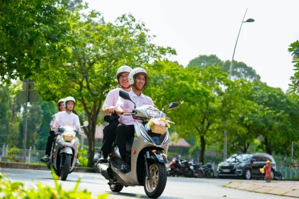 LEAD đầy bình đi được bao nhiêu km