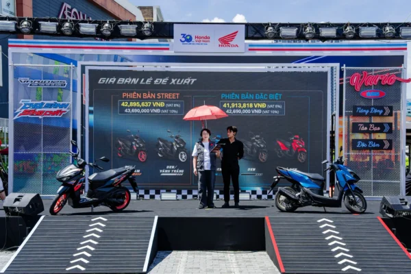 giá xe honda vario mới nhất tại đại lý HEAD Hoàng Việt giá xe honda vario mới nhất tại đại lý HEAD Hoàng Việt