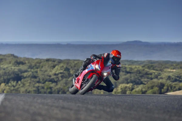 honda cbr650r 2026 với hstc
